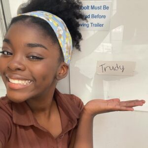 Lyric Hurd Instagram - Had a blast at work today! ❤️
#hurdgirls
