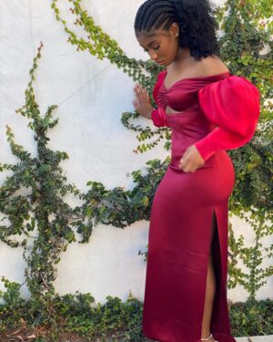 Lyric Ross Instagram - It’s the fire in my eyes 
And the flash of my teeth
The swing in my waist
And the joy in my feet
I’m a woman
Phenomenally
~Maya Angelou
#internationalwomensday
