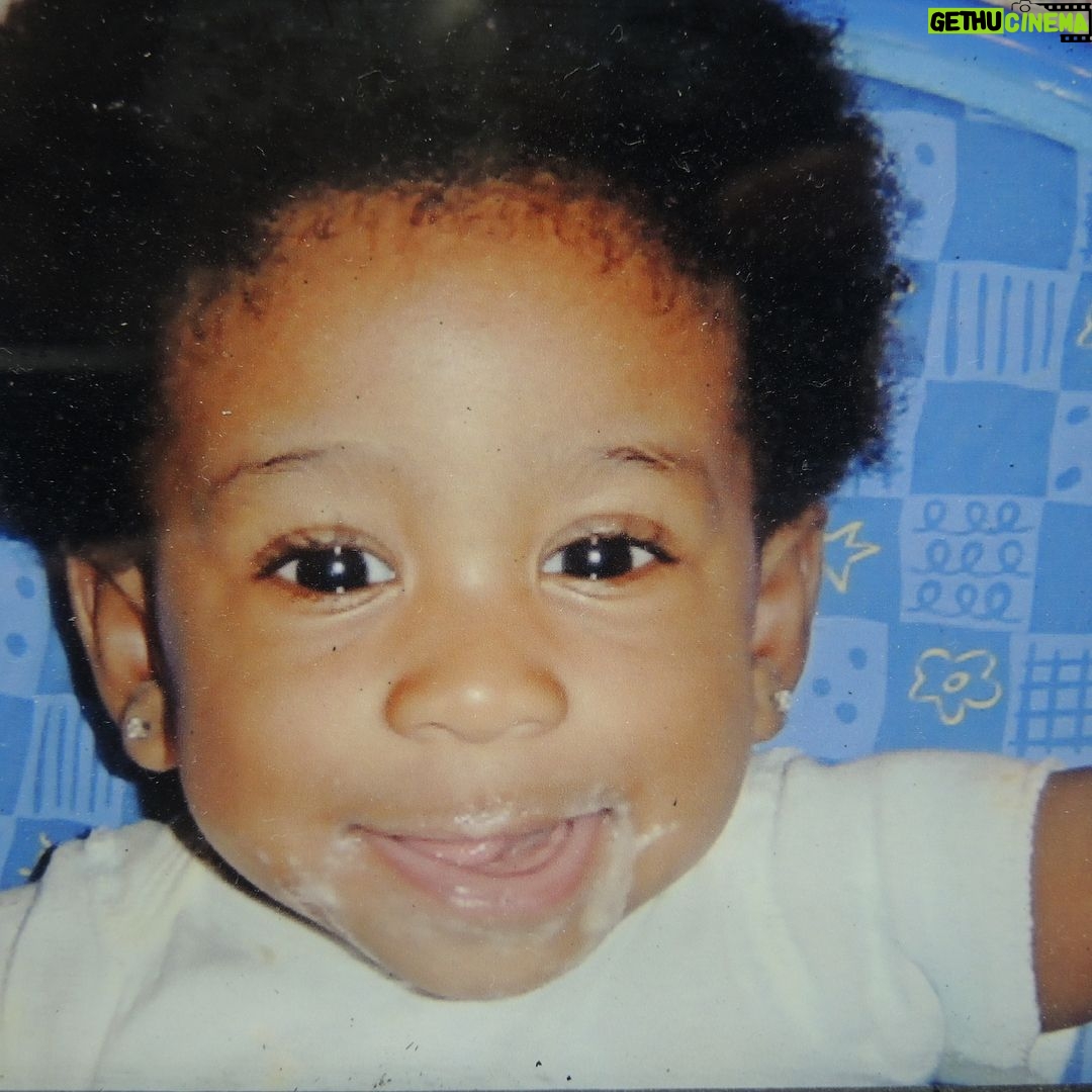 Lyric Ross - 2.3K Likes - G nobody could tell me nun... the cutest treasure troll💀
Ma was telling me about how I memorized a monologue from the movie Incredibles and I was not even two🤦🏽♀️ Natural God given gift😉
#tbt #babygirl #drivensinceday1