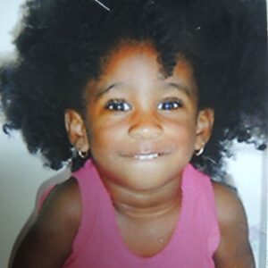 Lyric Ross Instagram - G nobody could tell me nun... the cutest treasure troll💀
Ma was telling me about how I memorized a monologue from the movie Incredibles and I was not even two🤦🏽‍♀️ Natural God given gift😉 
#tbt #babygirl #drivensinceday1
