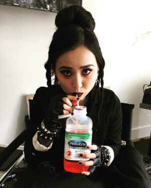 Lyrica Okano Instagram - When it’s Ep 2... but food poisoning got you real bad with them nasty scallops 🤮... I kid you not, I had the paramedics called to me by @melaniewentz that morning at 2:30am and had to be on set by 5am since that whole day was dedicated to the “Minoru house fight scene” 😌 was pretty sick in between every take, but it was definitely worth it! Felt invincible after this, that’s for damn sure hahah 💀🤘
#marvelsrunaways #hulu #s2ep2 #youasked