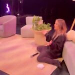 Lysandre Nadeau Instagram - Énorme merci pour ces deux incroyables soirées, Gatineau. À nos invités d’amour aussi: @cassandra.bouchard, @emylalune, @aulitavecannemarie, @kingpreachthepetty et @melaniecouturehumoriste. 🤍 Pis à toute notre gang du @studio.sf_ et à la @salleodyssee. On a déjà tellement hâte aux prochains shows!
