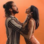 Lysandre Nadeau Instagram - notre nouvelle chanson « parenthèse » disponible partout dès maintenant 🥲 (lien dans la bio) photos @madebymalomtl stylist @styledbynao hair @andrew.gilbertt makeup @beautybyvirginie @coyoterecords