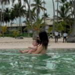 Lysandre Nadeau Instagram - je vous confirme que c’était pas tout à fait le même genre de trip qu’à mon dernier tout inclus à Punta Cana en 2017 👹 < 🤱🏻