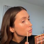 Lysandre Nadeau Instagram - GRWM meet & greet edition: promis, je me suis changée. (porter du noir quand t’as un bébé et deux chats c’est fortement déconseillé) Merci à tous ceux qui se sont déplacés pour boire du @statera_spirits chez @rachellebery avec moi. J’étais tellement contente de vous rencontrer et de jaser avec vous. 🤍