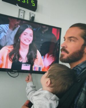 Lysandre Nadeau Instagram - 14 mois pour notre p’tit comique 🤍