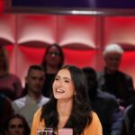 Lysandre Nadeau Instagram - Un énorme merci à @off_tlmep pour leur générosité, leur accueil, leur ouverture et leur douceur. À @guyalepage, tout spécialement. @drepointg et moi avons eu une expérience inoubliable et nous en sommes infiniment reconnaissantes. C’était irréel de se retrouver sur ce plateau-là, emblématique pour nous, les Québécois. Joanie, je suis si fière de toi. Tu as été brillante, drôle, charmante et fidèle à la magnifique femme que tu es. C’est un honneur d’être ta co-animatrice. photo: @kaduf maquillage: @beautybyvirginie coiffure: @andrew.gilbertt stylisme: @styledbynao