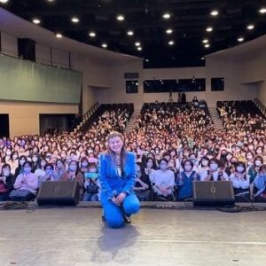 MAME Instagram - สำหรับงาน “BEGINNING OF LOVE MAME 1st FANSIGNING IN TOKYO”
เมย์ขอขอบคุณทุกคนมากที่มาหากันนะคะ เป็นการต้อนรับที่อบอุ่นมาก เมย์ไม่เคยคิดเลยว่านักเขียนธรรมดาๆ คนนี้จะมีโอกาสจัดแฟนไซน์ของตัวเอง แถมเป็นต่างประเทศด้วย ไม่รู้จะเอ่ยคำไหน เพราะมันไม่สามารถบรรยายความรู้สึกได้ ขอบคุณทุกคนมากนะคะ ❤️

I’d like to thank everyone for coming to ““BEGINNING OF LOVE MAME 1st FANSIGNING IN TOKYO”. It’s such a warm welcoming. I’ve never thought that ordinary author such myself will have chance to host my own fan-sign event, and it’s overseas!! My gratitude is really sticking in my throat. Thank you very much everyone.❤️

ありがとうございました ❤️❤️❤️

ขอบคุณทีมงานเบื้องหลังทุกคนด้วยที่ช่วยเหลือพี่เยอะมากๆ ไม่ว่าจะเป็นทีม MMY ที่ดูทั้งสคริปต์ ทั้งตัดต่อ ทั้งช่วยเตรียมของขวัญ @vic_alife @kishi_iii @janeweii__ @cherrylismm @kun_karin @chat_chaiyawat @ccup.cake @tuchy.zz @mininta_ ทีมหน้าผมคอสตูม @rogy_makeup @lex_hair96 @pphupoom น้องๆ บรรยากาศรักที่คอยช่วยเหลือเสมอ @boss.ckm @noeullee_ @fortfts @peat.wst และทีมงานที่นี่ทุกคน ทั้งออมม่า ทั้งพี่แอนดี้ ทั้งเตย @toeizz.tina ทีมล่ามและ mc ยูมิซัง ขอบคุณทุกคนมากนะคะ 🥰
