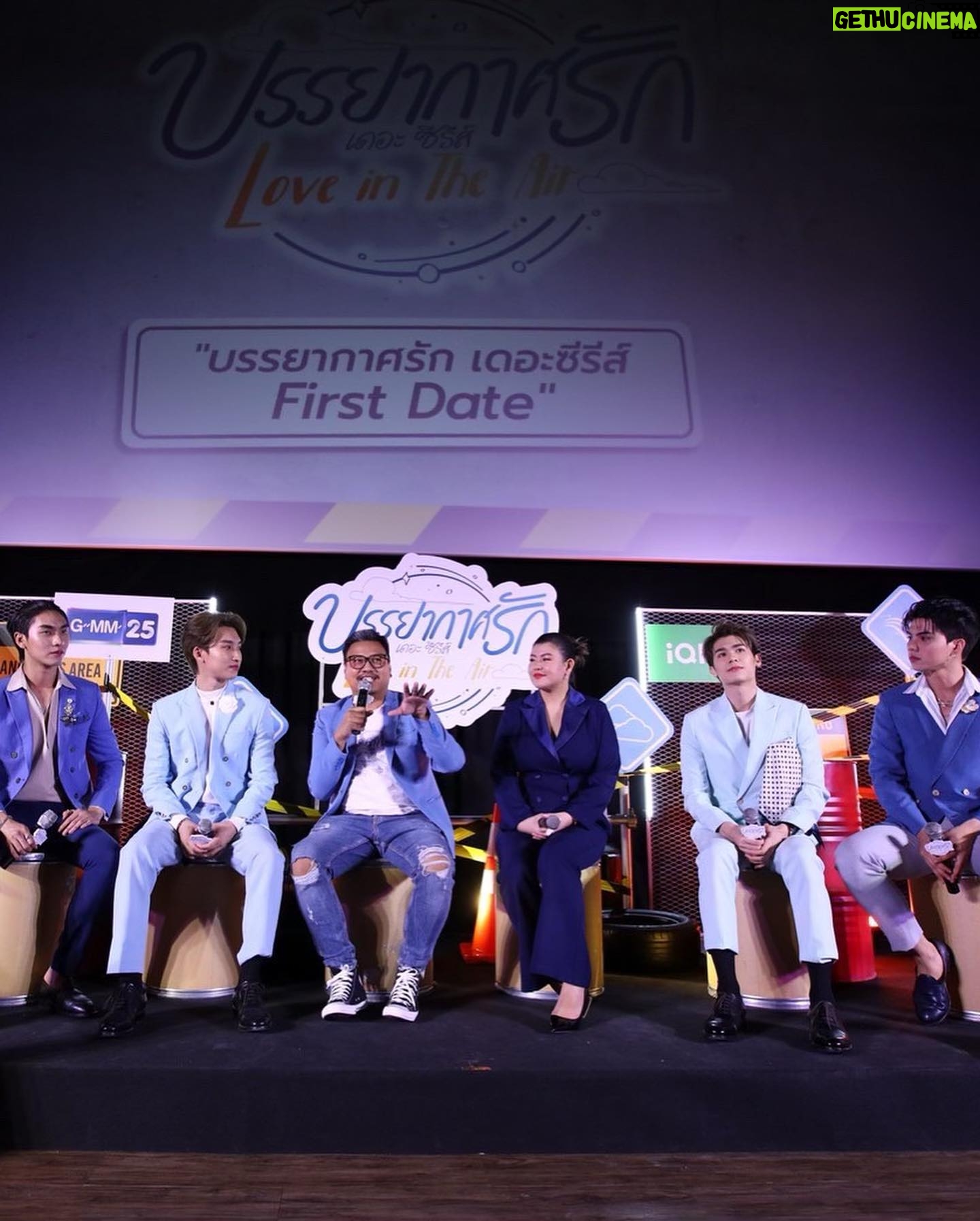 MAME - 5.4K Likes - บรรยากาศรักFirstdate 💙💙💙
งานนี้ต้องขอบคุณทุกคนที่มีส่วนร่วมในการจัดงานดีๆ ครั้งนี้ขึ้น ขอบคุณทีมงาน สื่อมวลชน และแฟนคลับทุกท่านที่มาร่วมงานในครั้งนี้ พวกเราสัญญาว่าจะพยายามให้เต็มที่ในทุกๆ งานค่ะ
และอีกหนึ่งความในใจ ในที่สุด!!! ก็มีรูปลงกับเขาบ้าง 55555
ขอบคุณสไตลิสต์คนเก่งที่เนรมิตรชุดให้ @pphupoom ขอบคุณการบรรจงแต่งแต้มของ @rogy_makeup และผมสวยๆจาก @lek_hair
นอกจากนั้นขอบคุณงานดีๆ จาก @goodtime9.th ด้วยนะคะ
☺️☺️☺️
