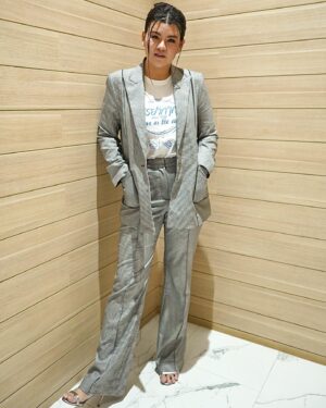 MAME Instagram - กรี๊ด หยั่งเท่ 🤣🤣🤣
มีรูปแบบนี้กับเขาบ้างแล้ว ดีใจเว่อร์

ขอบคุณภาพจาก @cherrylismm และ @kishi_iii 📸📸📸