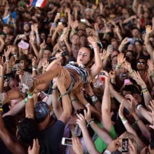 MØ Instagram - show announcement soon 🤭