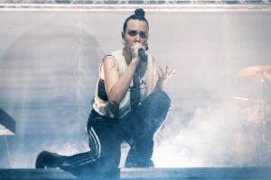 MØ Instagram - Incredible first night 🥹😭 TUSIND TAK VEGA!!!