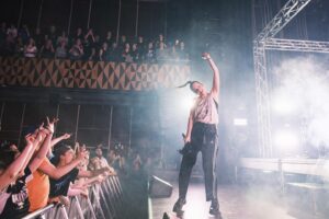 MØ Instagram - Incredible first night 🥹😭 TUSIND TAK VEGA!!!