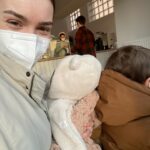 Mária Havranová Instagram - Jedno pekné spoločné poobedie, vybehli sme aj na najlepšie koláče v Leviciach a teraz ešte ostrihať Noela. @vranka89 ideme a máme aj koláče🙌🏼