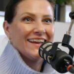 Märtha Louise Instagram – Ny podcastepisode ute på Spotify og podcast-appen🎧 Mari hadde en uforklarlig hendelser på vei til podcast-studioet som hun gledet seg til å fortelle Märtha Louise og Lilli. Alle tre har opplevd mange uforklarlige hendelser, men hva skjer i rommene de er i når disse historiene har blitt delt? Skammer de seg over uforklarlige hendelser eller føler de at de kan snakke helt fritt om dette? Liten spoiler: Det blir mye latter utover episoden når Lilli kommer med sine teorier og uforklarlige hendelser😂🤖