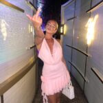 Mélissa Sbenn Instagram – Fuck love.