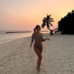 Mélissa Sbenn Instagram - No need a boyfriend to go to the Maldivia