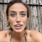 Mónica Antonópulos Instagram – María plantea un punto de vista discutible sobre la amistad y esto en su grupo traerá consecuencias. ¿Les paso ? #amistad #life #verano ❣️🌈🎈