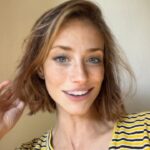 Mónica Antonópulos Instagram – Se Picó! Maria se fue a Cordoba con tal de no estar en su casa al servicio de 6 hombres .  HOY DOBLE FUNCIÓN !!! Los esperamos en @ciudaddelasartes  @elbesolacomedia  vengan a reír fuerte !❣️❣️