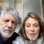 Mónica Antonópulos Instagram - PEDIRLE A LOS HIJOS: siempre falla… es muy difícil pedir, básicamente porque nunca hay tiempo suficiente, es entendible, pero cuesta aceptarlo. La historia completa en @ricardoylilianatv ESTÁ NOCHE: EXTRA BONUS 🔥 #ricardoylilianatv