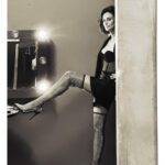 Mónica Antonópulos Instagram - Palpitando el próximo estreno, siempre acompañada por mi equipo. 📽️ @pamemartinelli @vestustudio estilismo. @veroluna.makeup @mauromaxdebrito peinado y corte. @matias2santosu color. Look @mono.fuk @nerattaoficial. @joti.harriague @esjosha ❣️📽️🍾