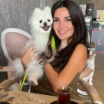 Müge Ulusoy Instagram – Melek olmak istiyorsan bunu yaşarken yap. 
İyi biri ol ve iyi şeyler başar.

#mügeulusoy 
#pomerian #hayvansevgisi 
#hayvanlarısevin #köpek #sevgi #ankara