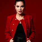 Müge Ulusoy Instagram - Bugün şöyle bir söze denk geldim: “ iyi niyetini kaybetmene gerek yok, kıymetini bilmeyen insanları kaybetmek yeter. “ O kadar haklı ki … #mügeulusoy