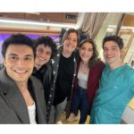 Müjgân Ferhan Şensoy Instagram - Harika bir ekiple, harika birkaç hafta geçirdim. Teşekkürler “Bahar”! 🌸💓🙏🏻 @bahar.dizi @mfyapimtv @asenabulbuloglu @neslihanyesilyurt @mbindal01 @ahmetbayer iyi ki varsınız! @temedragve @ecemozkaya size de ayrıca teşekkür ederim ❤️ Son foto sürprizli, sana da teşekkürler setteki en yakın arkadaşım.