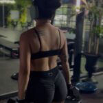 MK xyz Instagram - Getting ready for music video 💛🖤 Please presave the link is in bio. #fitness #fitnessmotivation