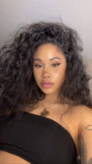 MK xyz Instagram - Onlyfans link in bio 😘