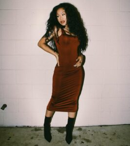 MK xyz Instagram - Blasian ting 🌴 . . . . . #fashion #explore #nails #style #fyp #shopakira