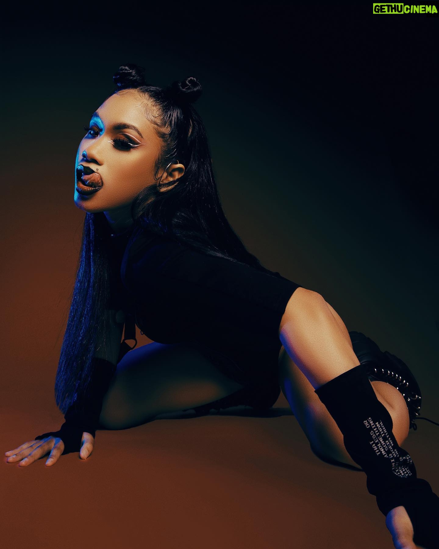 MK xyz - 6.6K Likes - Dressed to KILL, like a doll⚡️ @dollskill
Creative director/ photographer: @yungceophoto x @neelytownes
Artist: @itsmkxyz
Fit: designed by @chaliabreonn w @dollskill
MUA: @rachaelreneemua
Hair: @nataviaholmes
Video: @directedbydale
Space: @camkirkstudios
Bts: @kyesams
#fashion #makeup #style #anime #punk