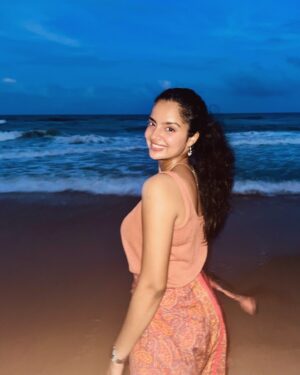 MV Namritha Instagram - Can happily be left alone here for hours 🌊