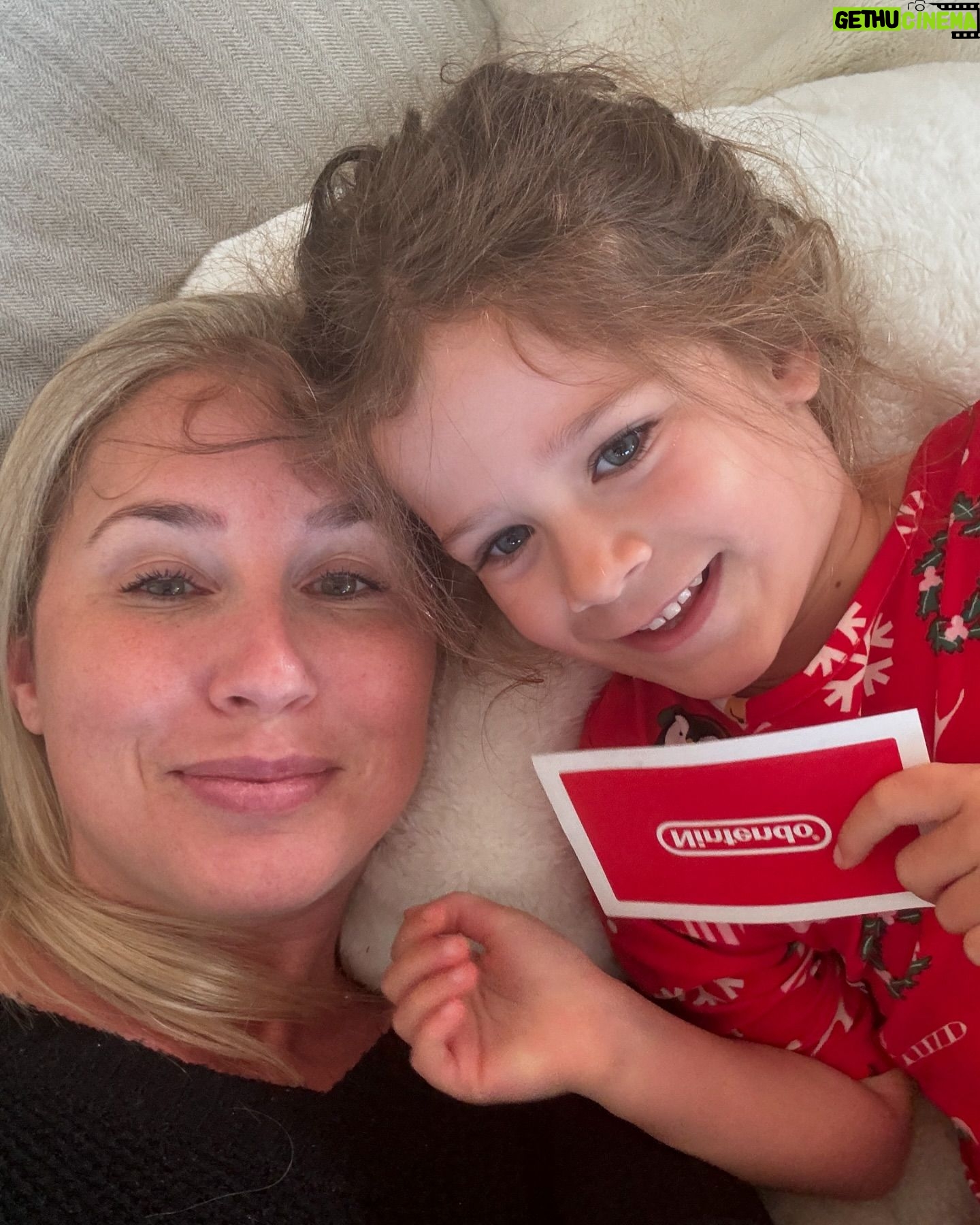 Maïka Desnoyers Instagram - Journée en famille aujourd’hui avec les enfants 😍😍😍 Vive les journée pédagogiques 🎉