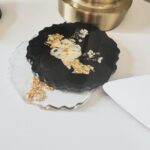Maïka Desnoyers Instagram – Fut un temps pour je gambadais dans ces talons, et ce sans tomber.. oui oui 🤪!

Maintenant, ils servent de décoration 🥹

Avez-vous vu les nouveaux sous-verres de chez @fauvecollection . Ça aussi c’est une mautadine de belle déco 🤍

#faitauquébec #FauveCollection #Heel #feelgood