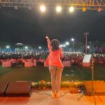 Maalavika Sundar Instagram - This one is for you “PAVAI” ♥️♥️♥️♥️ You guys wer terrific and we love you with all our heart ♥️♥️♥️ @kuberan_drums @livingston06 @reshwin_nishy_nishith @delip_horner @larenzaaron @akshay.yesodharan_ 📷 : @akilesh.chelvan Edit : @bsolo_photography Outfit : @studio24_bespoke Artist Management : @kuzhu__ #maalavikasundarlive #collegefest #onlylove