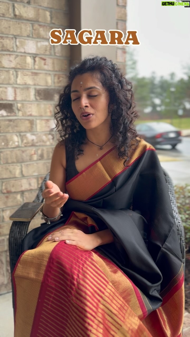 Maalavika Sundar Instagram - Thank you Fam for all your love for the song ♥️ I hope you have added “SAGARA” to your playlist 🙏🏾🙏🏾 For those who haven’t heard the song yet, Do check my Bio for the 🔗 #maalavikasundar #classical #fusion #newrelease #onlylove