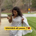Maalavika Sundar Instagram - Another day, another video of my new song “SAGARA” Have you added the song to your playlist? If not, do it right nowwwwww 🎵🎵🧚🏼‍♀️ Sagara link in Bio 🔗 My namaskarams to Sri M.D. Ramanathan for such beautiful lyrics 🙏🏾 Music Producer : @rajpandit17 Mix and Master : @ajinkyadhapare #maalavikasundar #classicalfusion #indie #onlylove