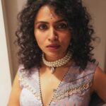 Maalavika Sundar Instagram – Heyyyyyyy !!!!

Loved collaborating with @bandananarulaofficial ♥️ you guys have a fantastic collection … lots of love 🧡 

@manish_ravie killer pictures da … Vera maari ♥️♥️

Thank you @beingroofa for putting this together for me… you are amazing ♥️

#onlylove