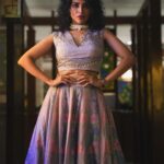 Maalavika Sundar Instagram – Heyyyyyyy !!!!

Loved collaborating with @bandananarulaofficial ♥️ you guys have a fantastic collection … lots of love 🧡 

@manish_ravie killer pictures da … Vera maari ♥️♥️

Thank you @beingroofa for putting this together for me… you are amazing ♥️

#onlylove