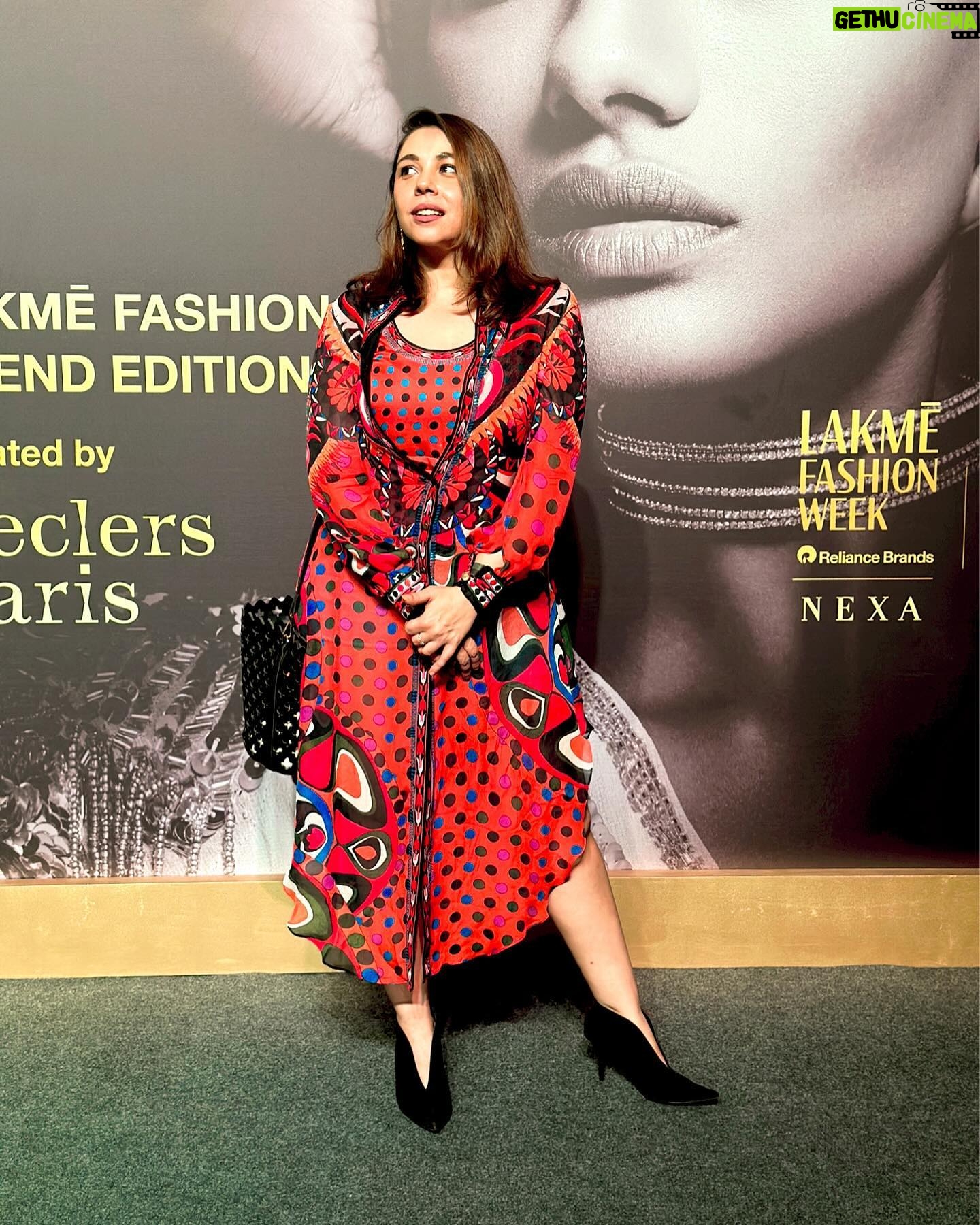 Maanvi Gagroo Instagram - Warm or cool tone? Wearing @rajdeep.ranawat.official for ‘The Nizam’ collection at #lakmefashionweek @fdciofficial