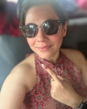 Maanvi Gagroo Instagram - Voted for humanity, for scientific temper. Voted for education, for jobs. Voted for women safety, for accountability. 
It’s cool to vote, it’s cool to care, it’s cool to be responsible.
Go vote!! #votemumbai 
Jai Hind, jai democracy! 🇮🇳🇮🇳

Huge shoutout to @mumbaipolice , polling booth staff & all the volunteers sticking it out in the heat to make the entire process smooth & wrinkle free for us. Respect 🫡

#election2024 #everyvotecounts #itsaprivilege