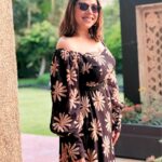 Maanvi Gagroo Instagram - “How do you get over a failure?” “I think you mean a public failure. Because we all fail in private all the time.” ~ #ttt @itsbhavyapatel_ @polagoclothing @upakarna #WhenInDoubtGoForFloral #NotWatchingTheMatch #DoingThisInstead