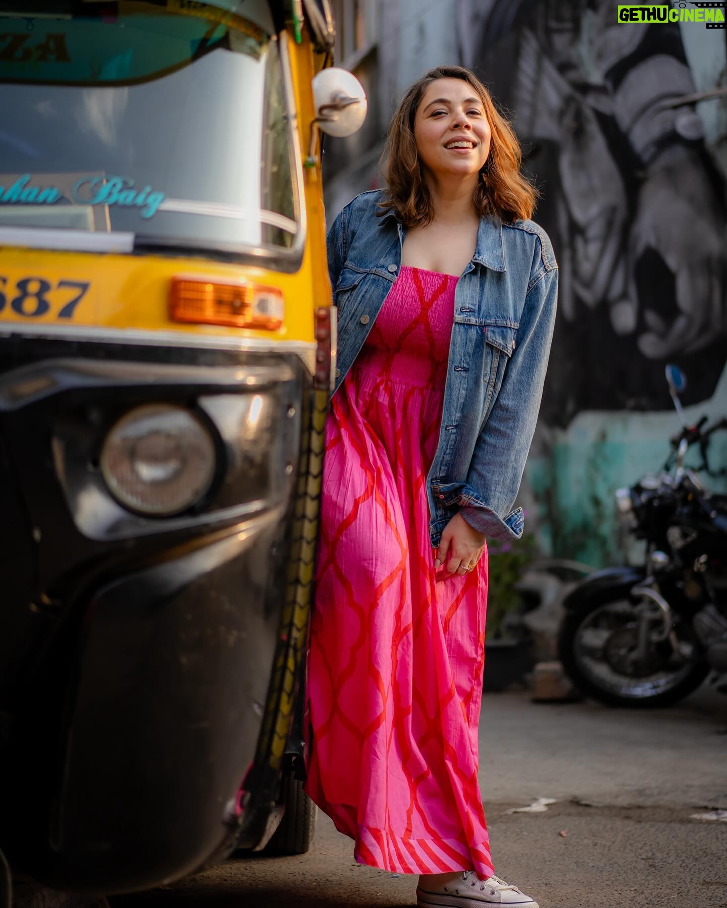 Maanvi Gagroo Instagram - On a scale of autos to rikshas, how Bbay are you?