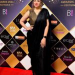 Maanvi Gagroo Instagram - #AboutLastNight Thank you @brandsimpact for the most versatile actor on OTT (female) award. And thank you for a wonderful evening celebrating brands, people & their positive impact. Always lovely meeting @diamirzaofficial , this time with an award! 🤗 #nationalfameawards2024