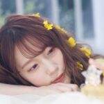Maaya Uchida Instagram - 🐝🌼🐝🌼🐝🌼 みつばちまあやちゃん FCイベントのグッズで香水を作りました⭐️ 今回のイメージ写真は、せっかく香水を作るなら、ものだけでなく、わたしの世界観も伝えたい！と思って、自分の中でイメージを膨らませたものを撮ってもらったんですが、イメージ通りに作れてとても嬉しいです☺️ はちみつの香りが甘すぎずふわっと香るよっ。 イベント当日、ブースまわりにも香らせてると思うので、お楽しみに！ ボトルも、星のカタチの蓋になっててかわいい〜⭐️ あと、パッケージの妖精さんの絵はわたしが書いた物です。笑 もうすぐFCイベント！たのしみだね〜！ リハも進んでるよ！ 早く会いたいよ〜！