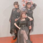 Maaya Uchida Instagram - 京アニフェス！ ぜーんぶ、楽しかったぁ！ 中二病でも恋がしたい!って、実はブラックレーゾンデートルではライブをあまり経験してなくて、今回も集まって踊ってうたうって、とっても久しぶりだったんです。 だ！け！ど！ 我ら、幾星霜の時をこえ、 再び邂逅！！､､､したのである。 本番ZAQちゃんのうたをきいて、感動して、、😢ステージにでて、思いを込めて二曲をうたってきました。 いろいろがつながって、奇跡みたいでした。 あずみんも、次はいっしょにでたいねぇぇ！ きっと、このメンバーはずっと大好きでズットモなんだなぁと改めて思ったのでした。 そして、このフェスを開催されたこと。 満員のお客様の前で、それぞれのアニメを背負ってステージに立てたこと。 多くの愛を感じながらのステージでした。 本当に、感謝でいっぱいです！ それと。 またわたしには、ひとつ夢ができました！ 中二病でも恋がしたい！のイベントをやりたい！！ まだうたってない曲もたくさんあるし、思い出もたくさんたくさ〜〜んあるしね、なにより、来年10周年をむかえるんですって。 それをなにかしらのかたちで、みんなでお祝いできたらいいな。 そんなふうに思いました。 また、会える日を、 楽しみにしています！！ なんか、珍しくばーっと書いちゃいましたが、そのくらいおもいがとめどなく溢れてるってことで、、変な文章でもゆるしてね。 たくさんの愛を眼帯にこめて。 小鳥遊六花役　内田真礼