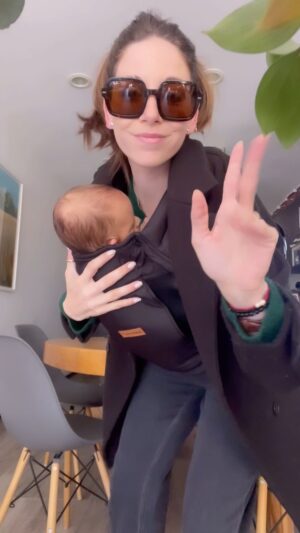 Macarena Miguel Instagram - El canguro que me facilitó la vida 🤩

¡Échenle un ojo a TODO lo que tiene @carestino.mx , créanme que no se van a arrepentir!