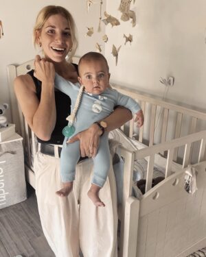 Macarena Miguel Instagram - Hoy hay Champions, así que nos pusimos de gala.