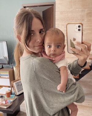 Macarena Miguel Instagram - Una vomitada más a la colección 💪🏻 Feliz lunes a todxs!